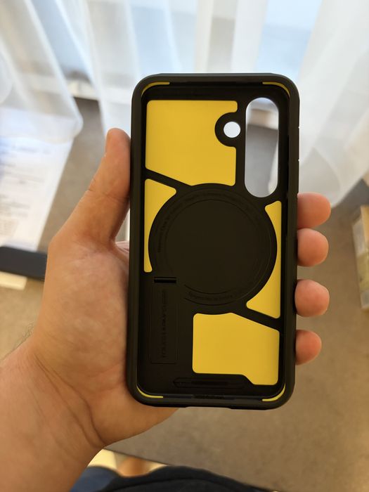 Husa Spigen MagSafe pentru Galaxy S25