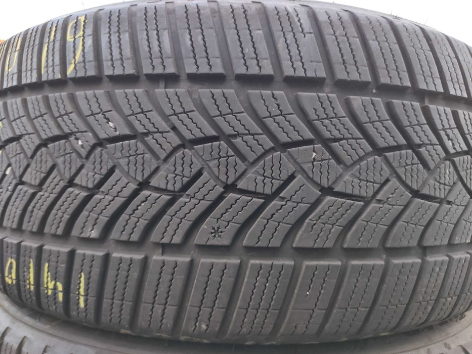 2бр Зимни гуми 245 40 19 - Goodyear BMW - DOT 2022