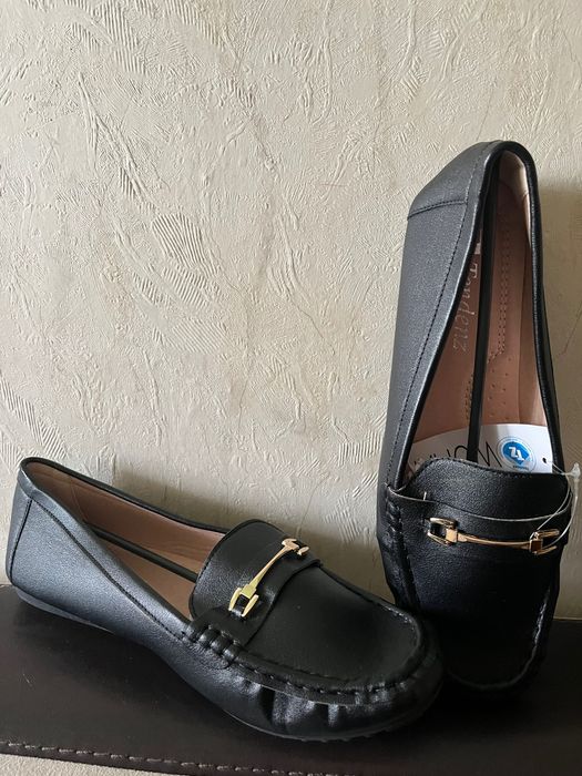 Дамски обувки в черно