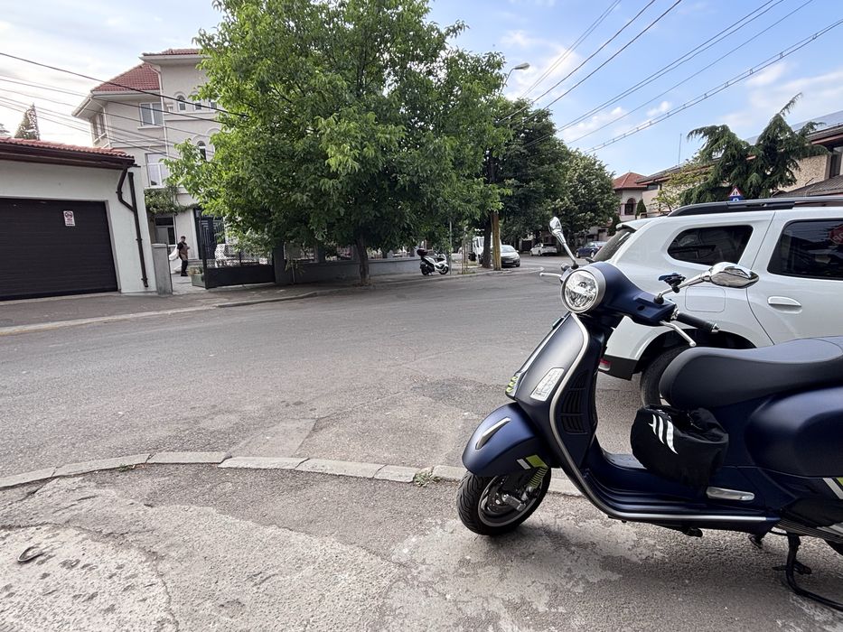 Vespa GTS Super Tech 300