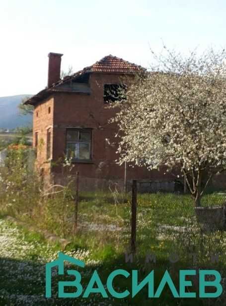 Продава КЪЩА област София, гр. Годеч