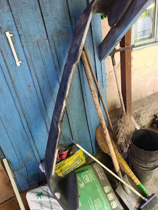 Продам сполер на лансер