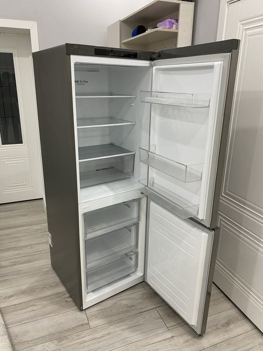 Техника для кухня Холодильник