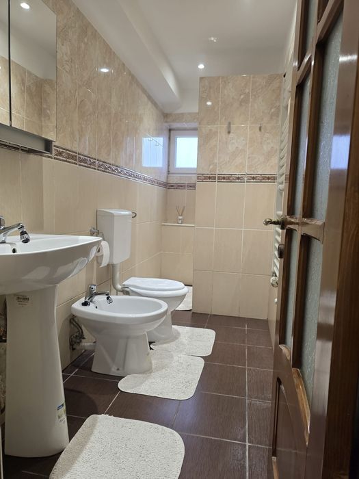 Inchiriez garsoniera