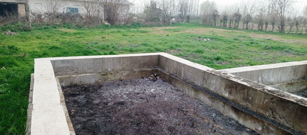 Бўш ер учасика сотилади