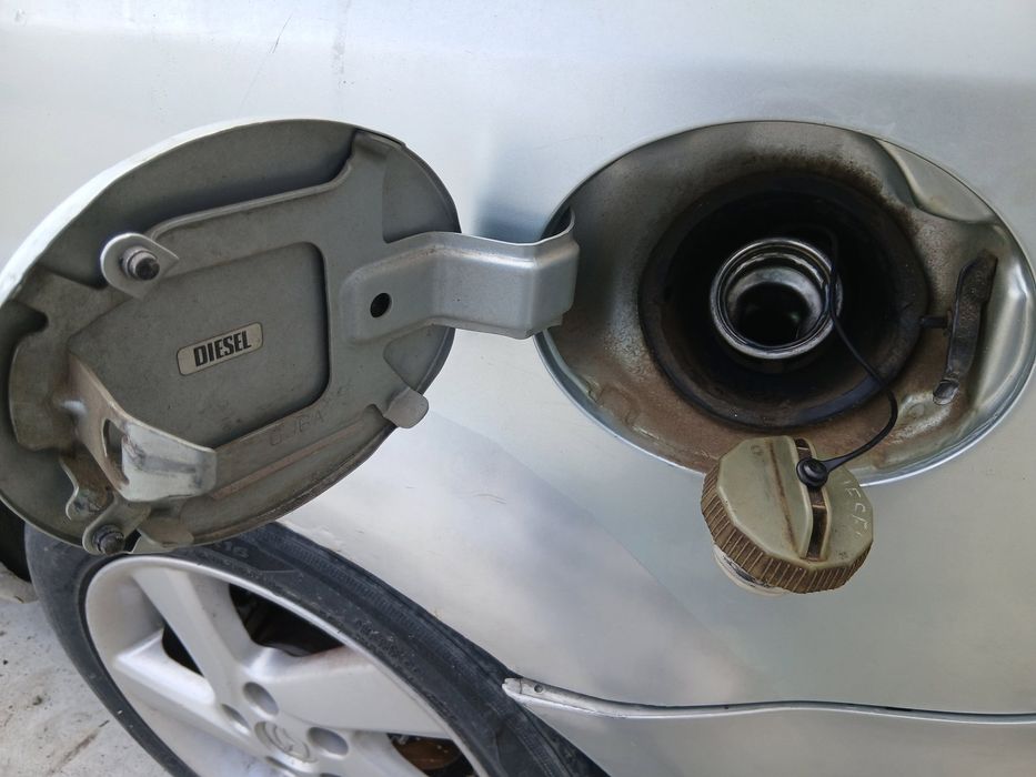 Buson rezervor Mazda 6 Hatchback (GG) [Fabr 2002-2008] OEM