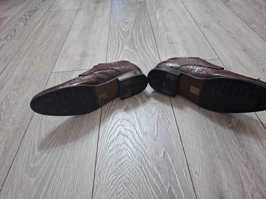 Pantofi bărbați !