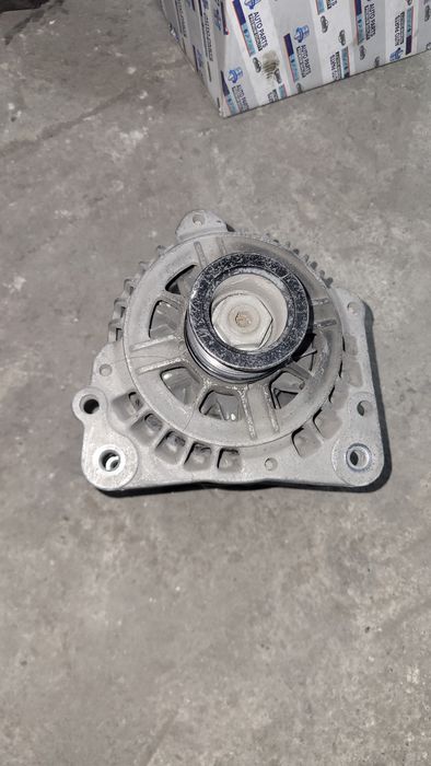 Продаётся генераторы стартеров для разных машин