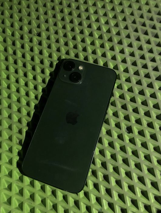 Продам айфон 13 iphone 13