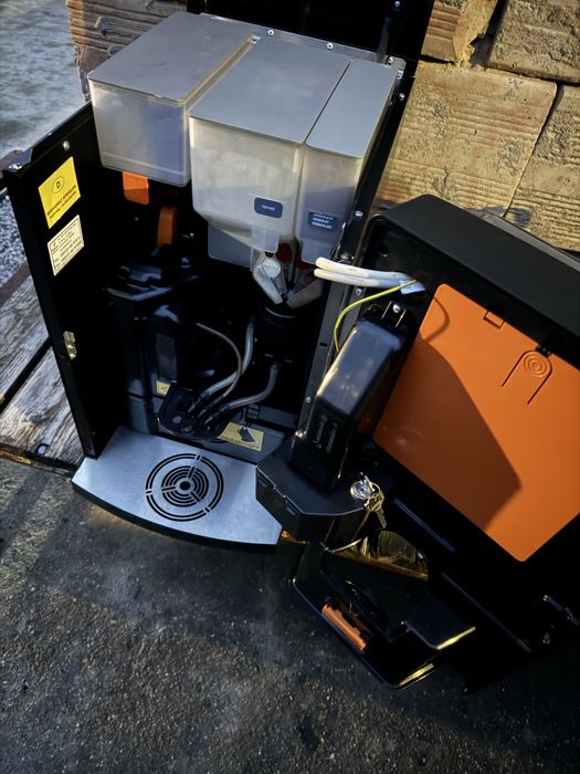 Кафеавтомат с 12 селекции и монетник