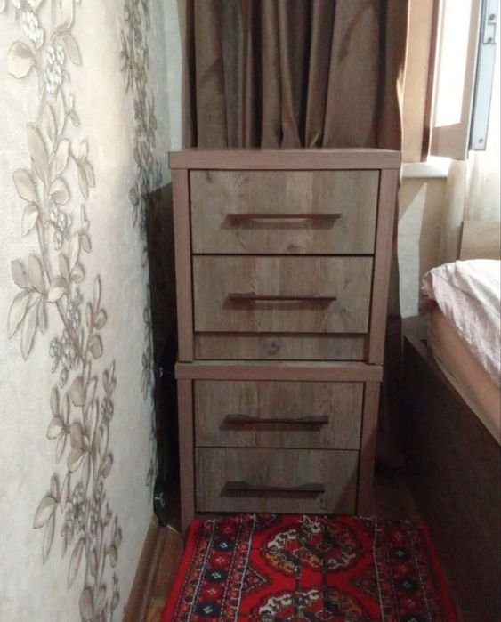 Kravat sotiladi srochniga