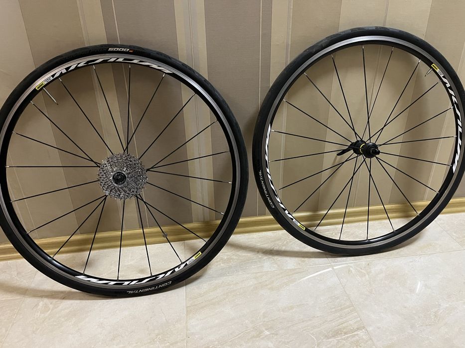 Шосейни капли Mavic Aksium Elite + гуми GP5000