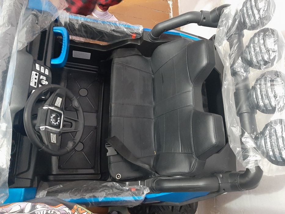 Продам детский электромобиль