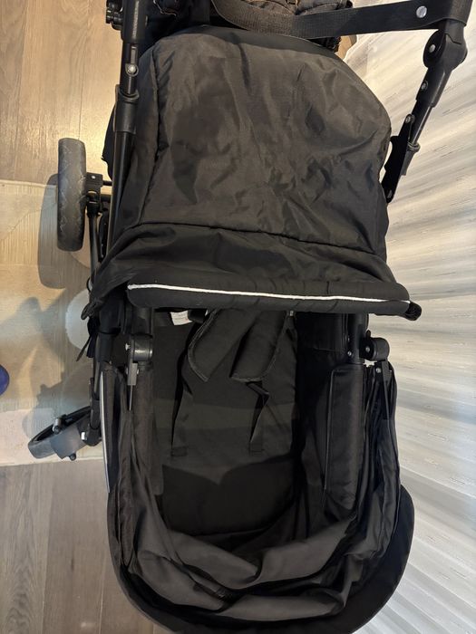 Carucior 3in1  pentru bebelusi