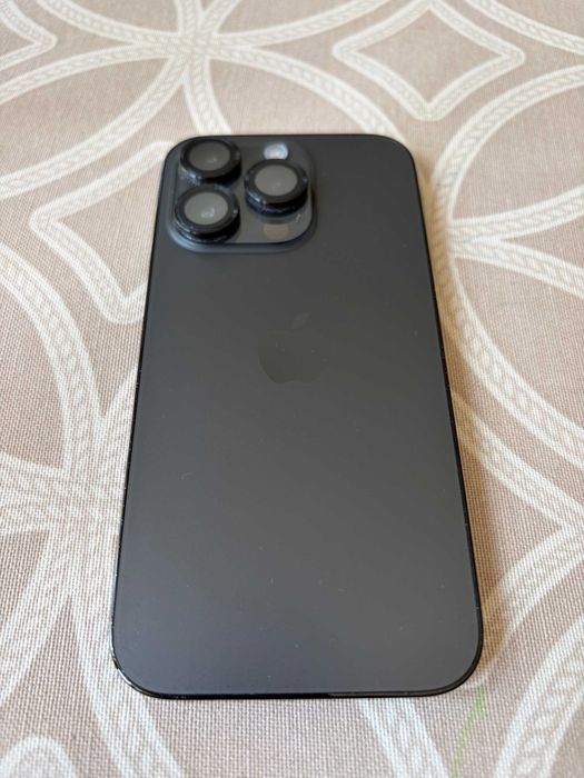 Продавам iPhone 14 Pro, Space Black