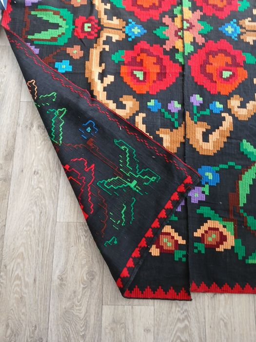 Cuvertura țesute în război