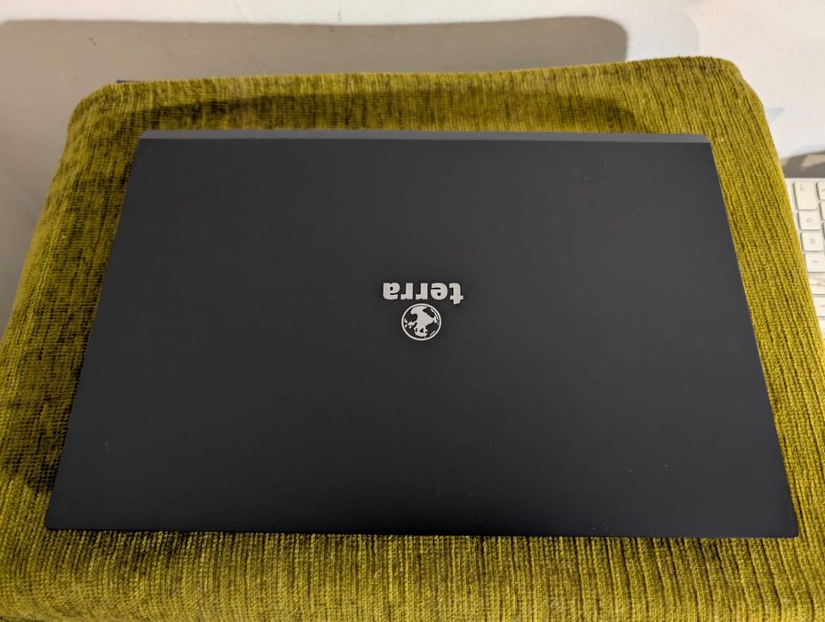 Laptop TERRA Mobile 1515 - Core i5 7200U / SSd 240GB - Windows 11 Pro