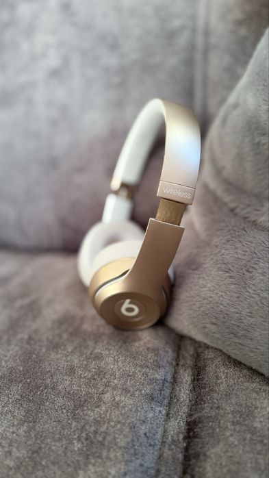 Beats Solo by dr.Dre Special edition Gold