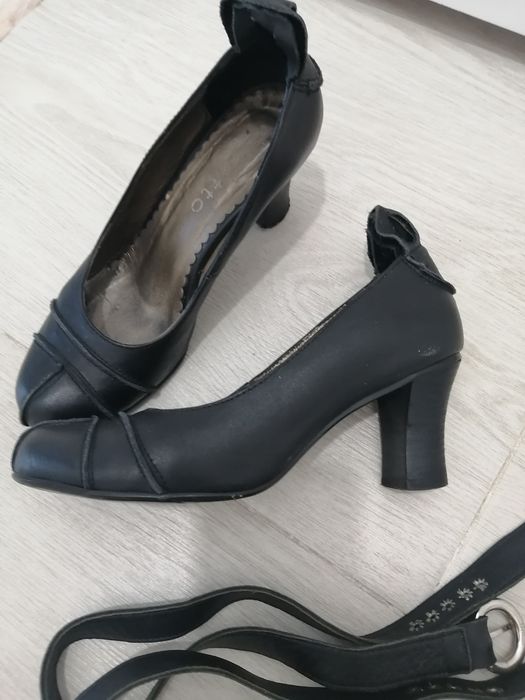 Продаётся кожаные туфли. Производство Корея