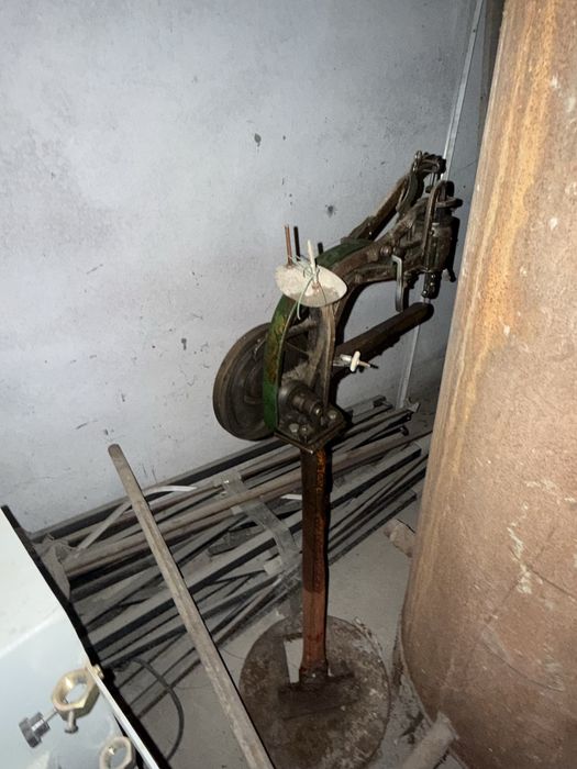 oyoq kiyim ishlab chiqaraydigan uskunalar