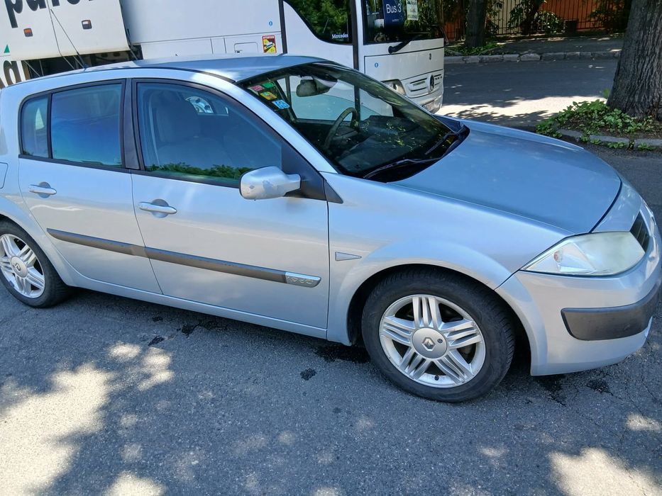 RENAULT Megane