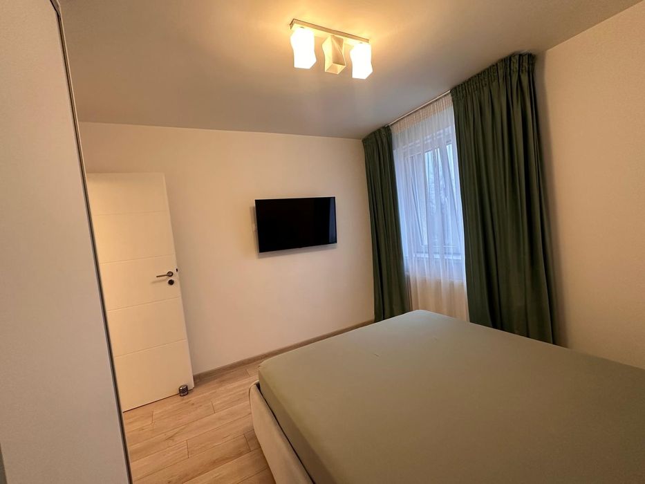 Vand apartament 2 camere decomandat