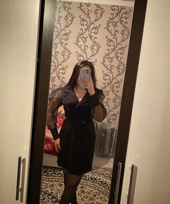 Платья черное