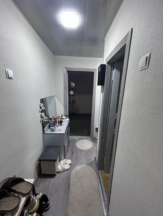 Квартира продаётся массив Кушбеги мечеть 2/1/2 кирпич балкон 2*6