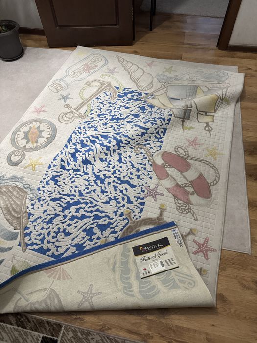 Продам ковер в идеальном состоянии