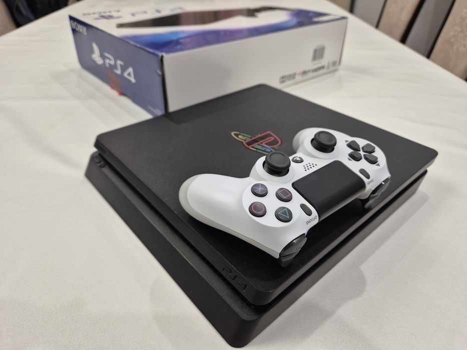 Продам Sony PS4 slim