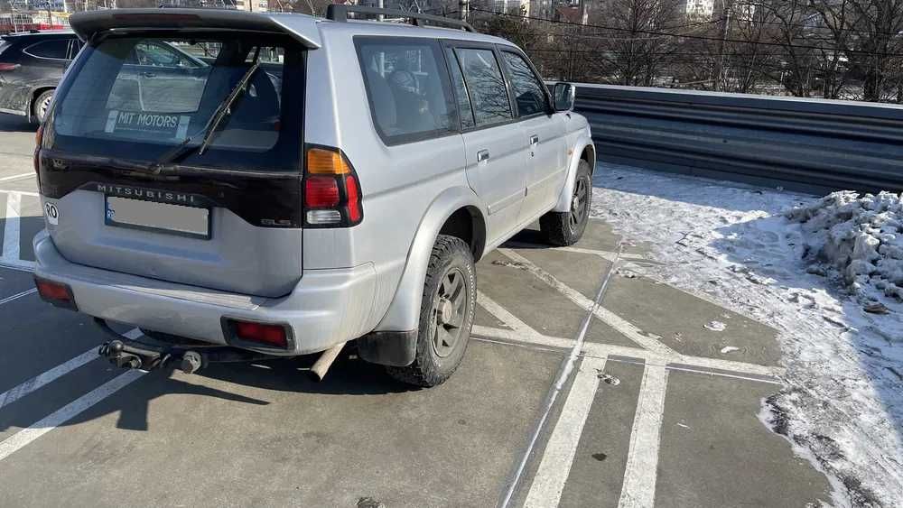 Mitsubishi Pajero Sport 4x4  2,5D,   7000 Euro +TVA