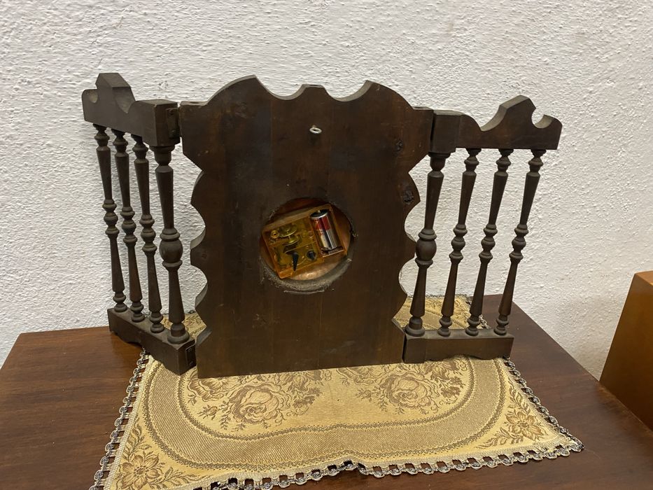 Немски часовник за стена