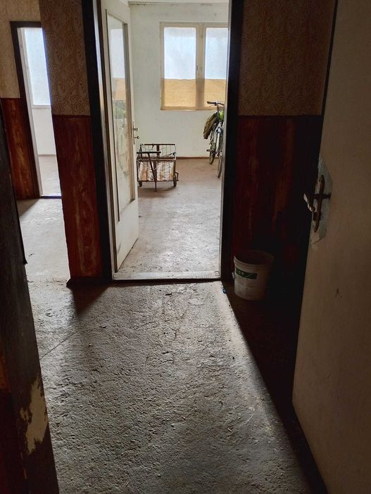 Продава се Двустаен апартамент в Попово - 70 кв.м за 438 €/кв.м - Снимка #1