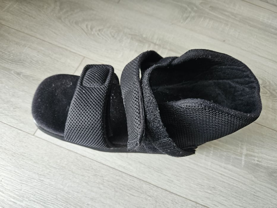 Orteza/cizma ortopedică doar Tm/nu trimit