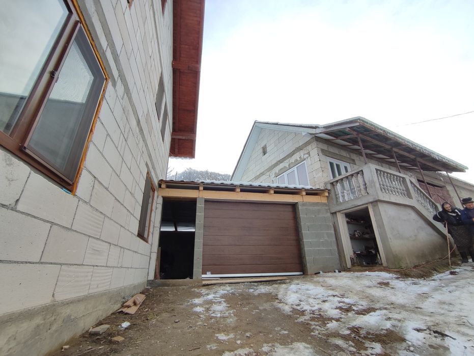 Usa de Garaj - singurul lucru în viața care se închide la timp