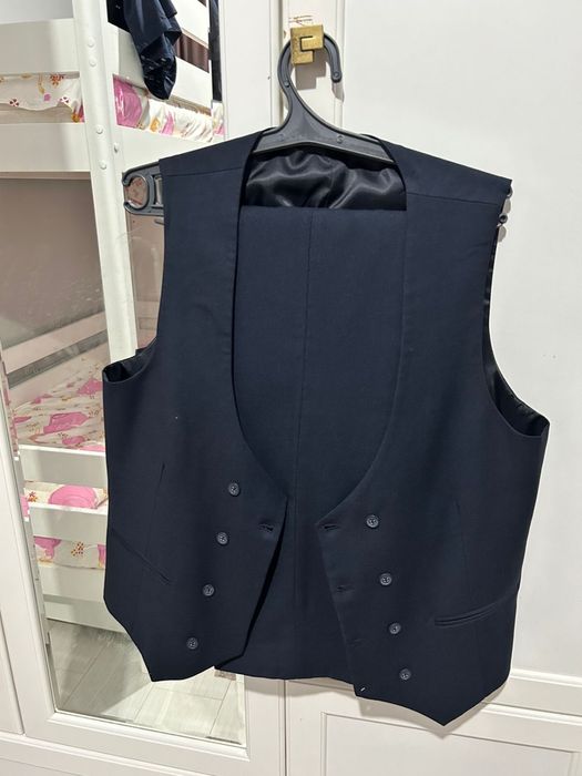 Продам кастюм тройка