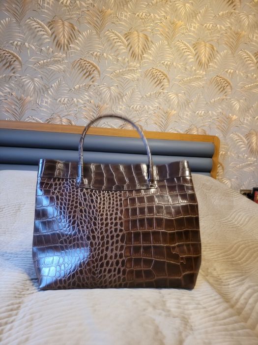 Продам кожаную сумку