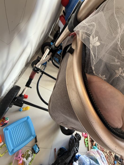 Продам коляску, люлька и прогулочная коляска