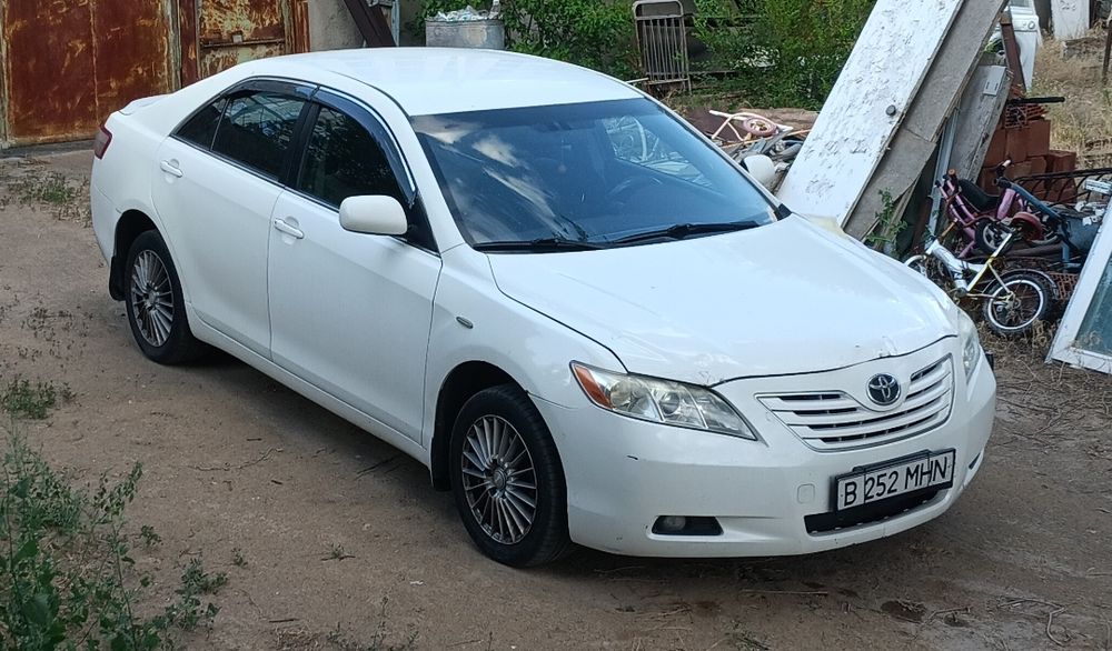 Продам  Тойота Камри 40