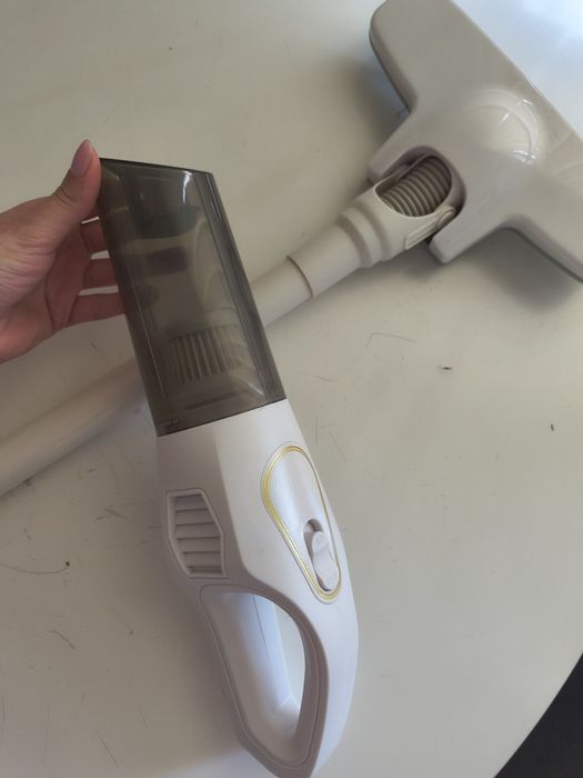 прахосмукачка ръчна