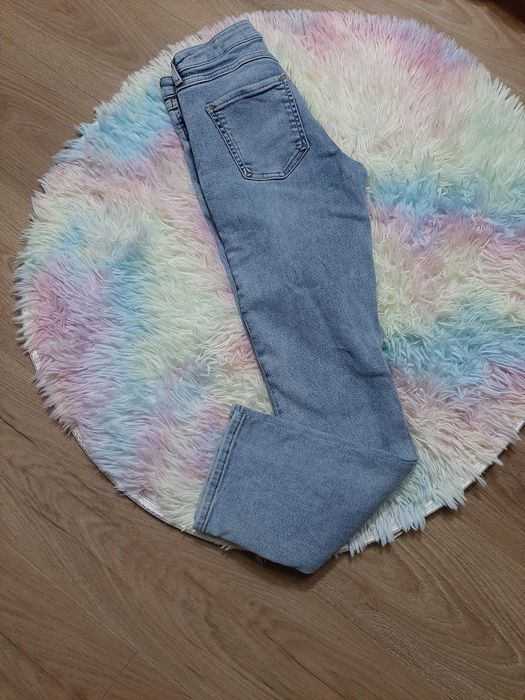 Дамски маркови дънки и панталони