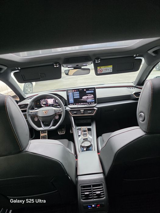 Cupra leon /trapa/automat/2025/tsi/hibrid/led/cokpit/etc.