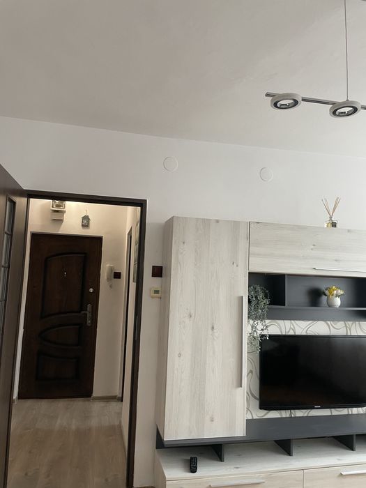 Inchiriez apartament 2 camere centru