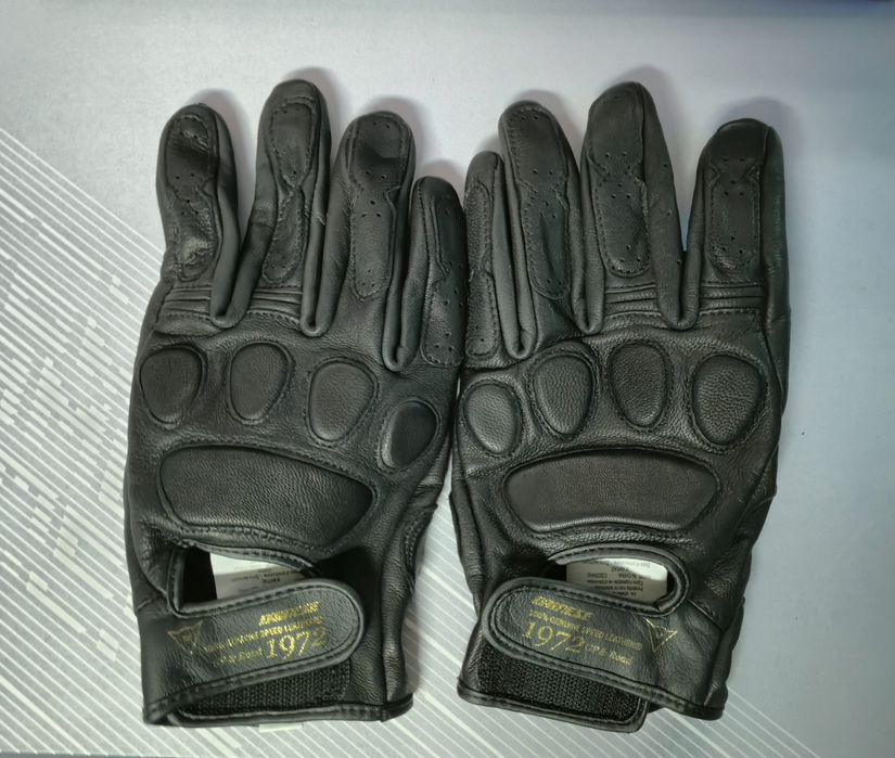 Vând mănuși piele Moto Dainese Blackjack