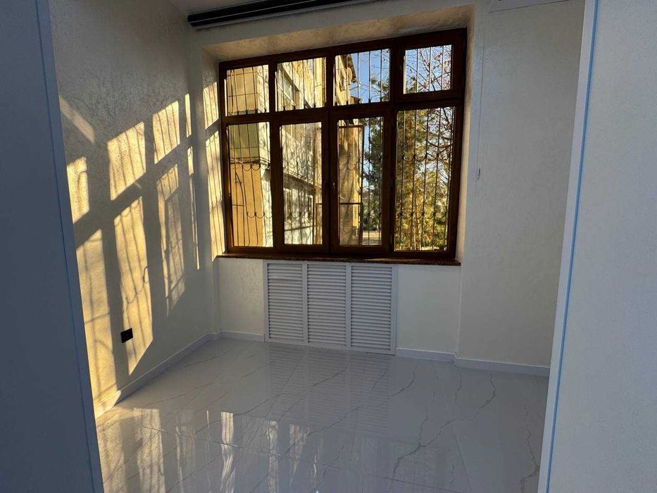 Продаётся Нежилое! С Арендатором! Новомосковская Кафе "Breadly"