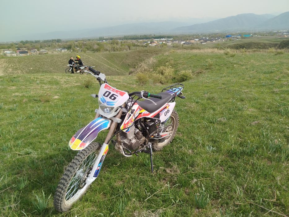 Срочно продам мотоцикл 06