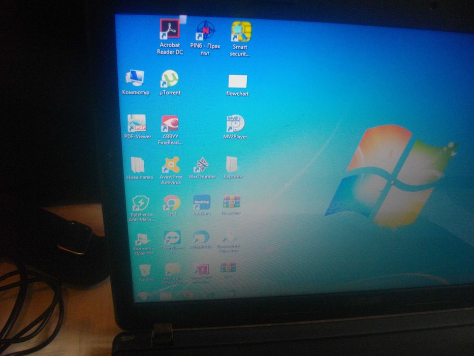 15,6" ASUS X54C-Intel Celeron 1,60MHz-2GB RAM-320GB HD-Лаптоп-С Чанта