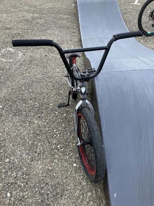 Vând bicicleta BMX Mafia Bike