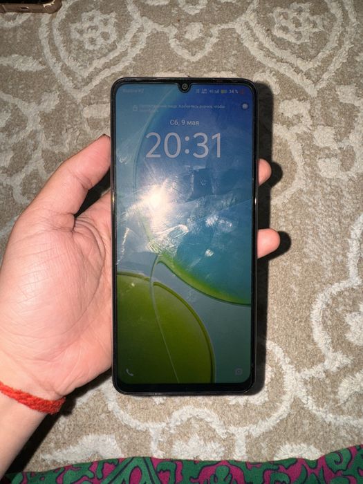 Vivo телефон почти новый