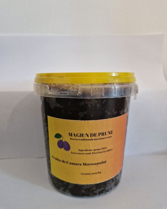 Magiun de prune românești